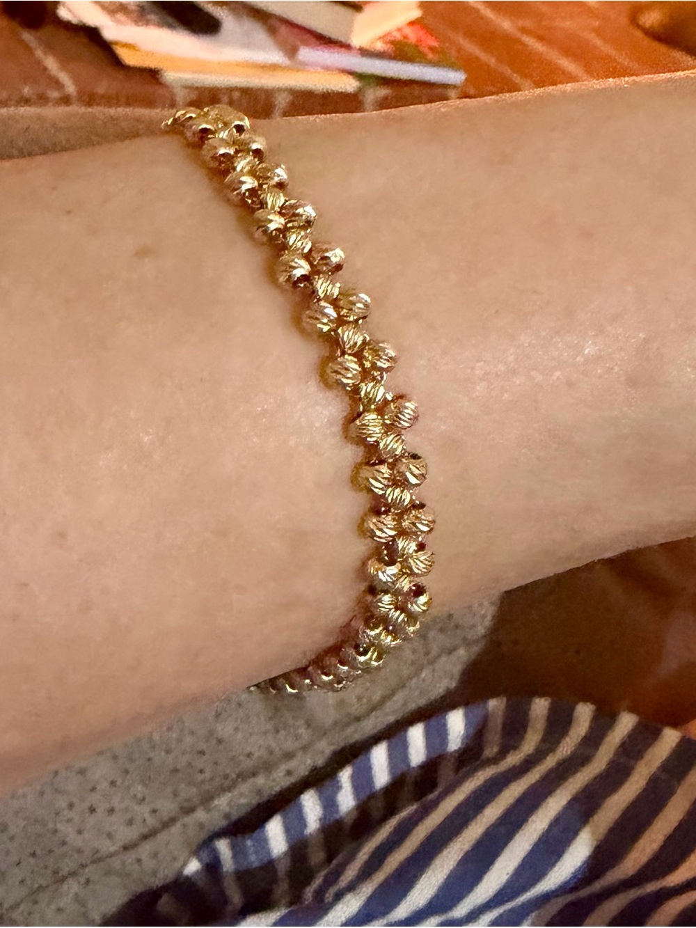 SOLID 14k YELLOW GOLD DIAMOND CUT 7” BEADED BRACELET W/MAGNET CLOSURE~